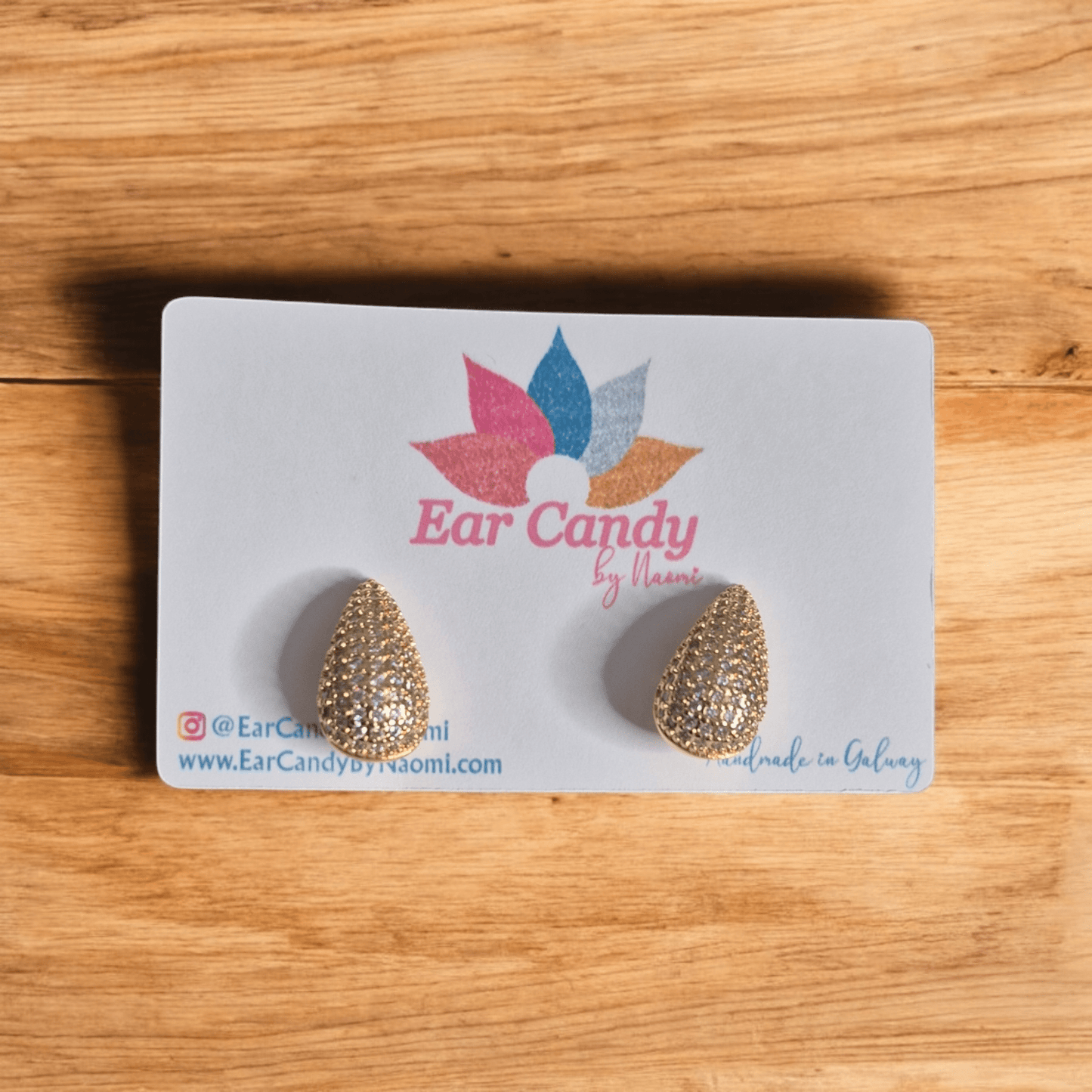 Gold sparkle tear drops - Ear Candy by NaomiGold sparkle tear drops