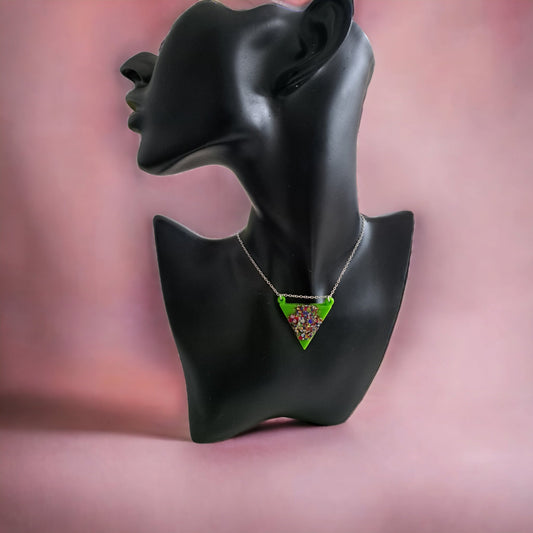 Trigon bijou in green - Ear Candy by Naomi Trigon bijou in green