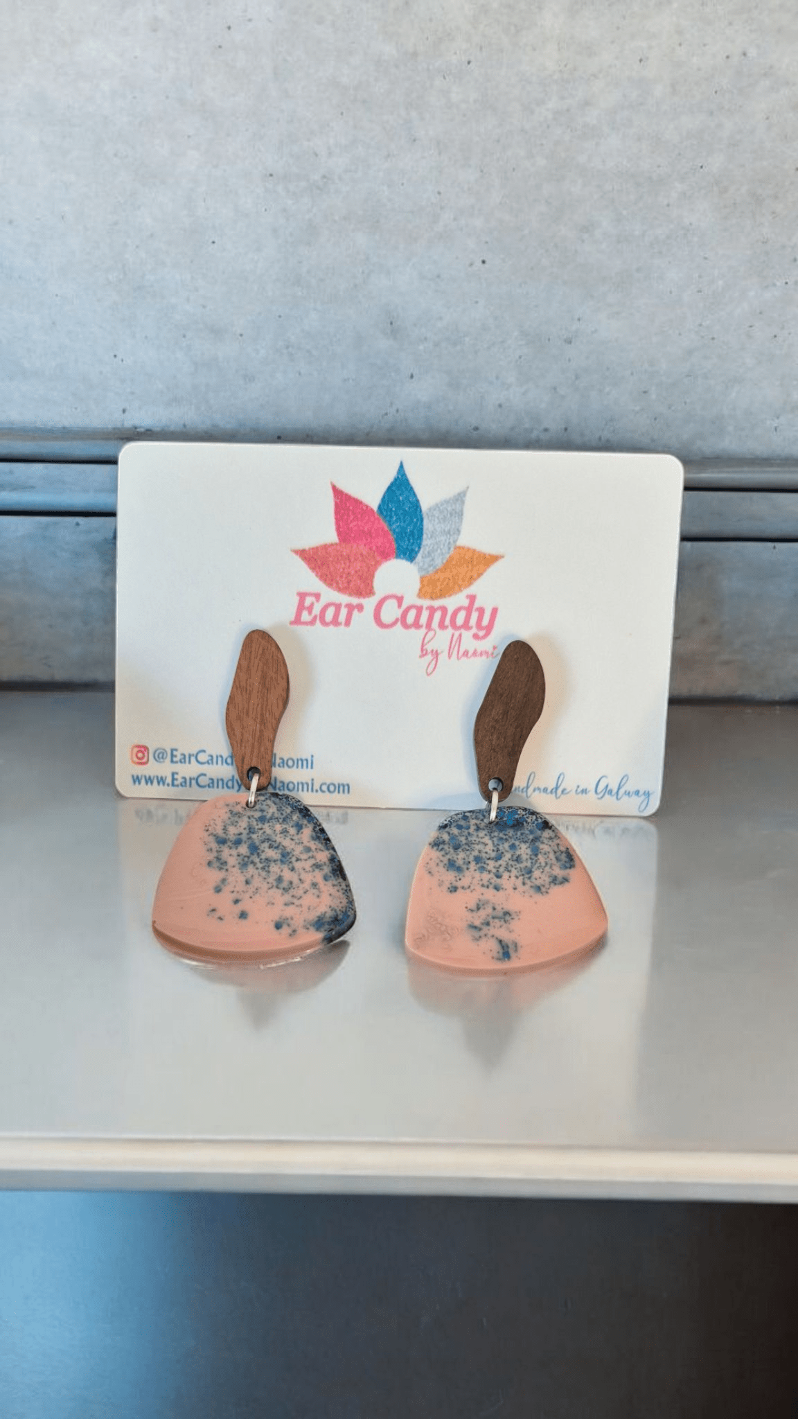 Annie sparkle Woodstock - Ear Candy by NaomiAnnie sparkle Woodstock